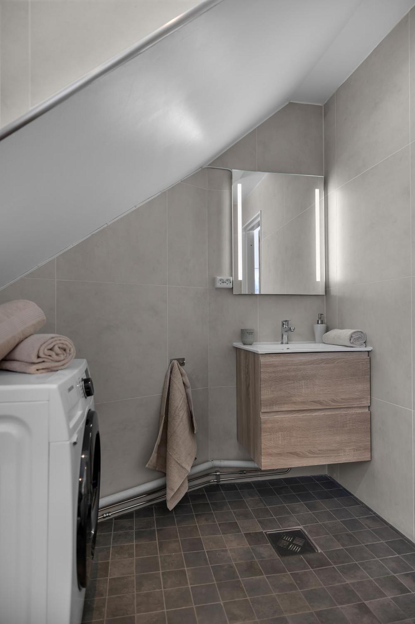 Lovely City Center Apartment With Amazing Views And Free Parking! Tromso Exterior photo